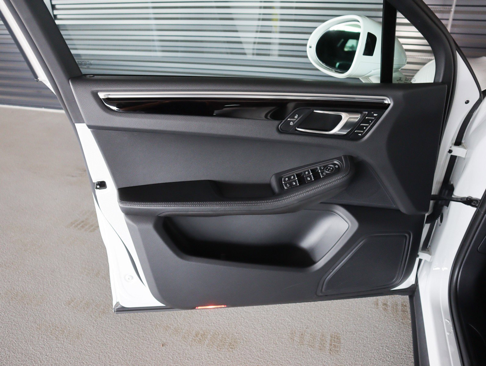 Certified Used 2023 White Porsche  image 22
