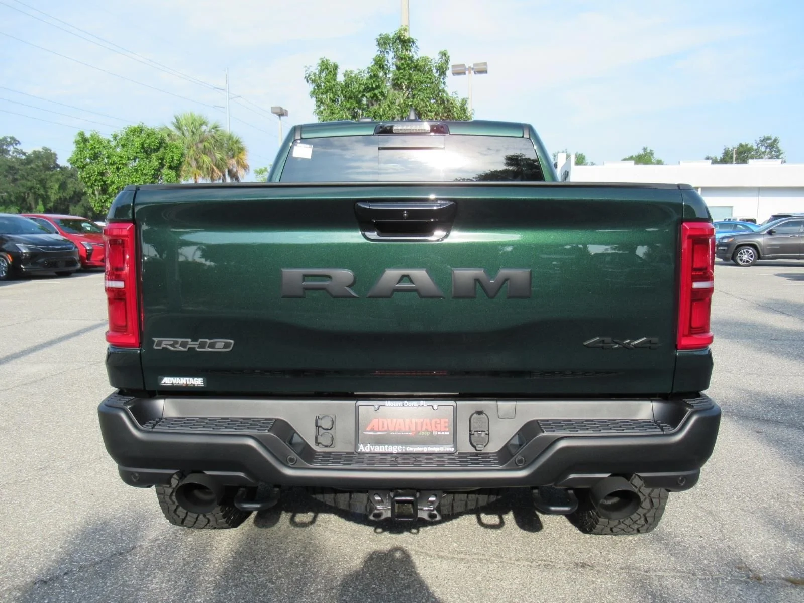 New 2026 Serrano-Green Metallic Exterior Paint RAM RHO image 6