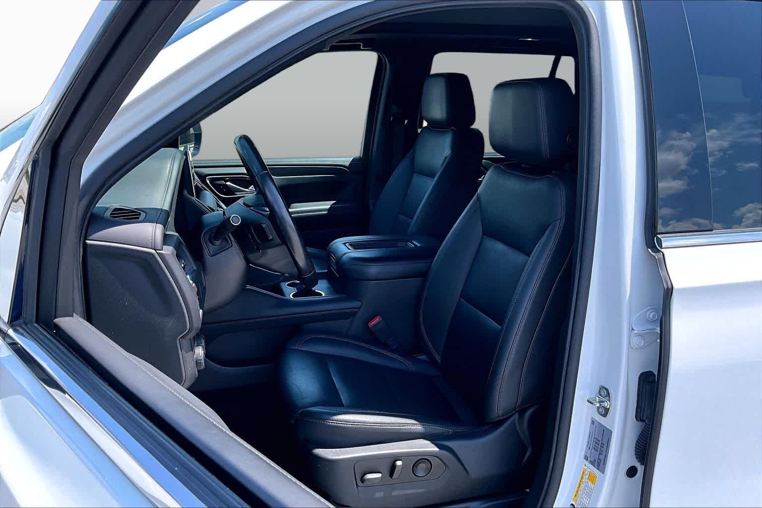 Used 2022 Summit White Chevrolet LT image 8