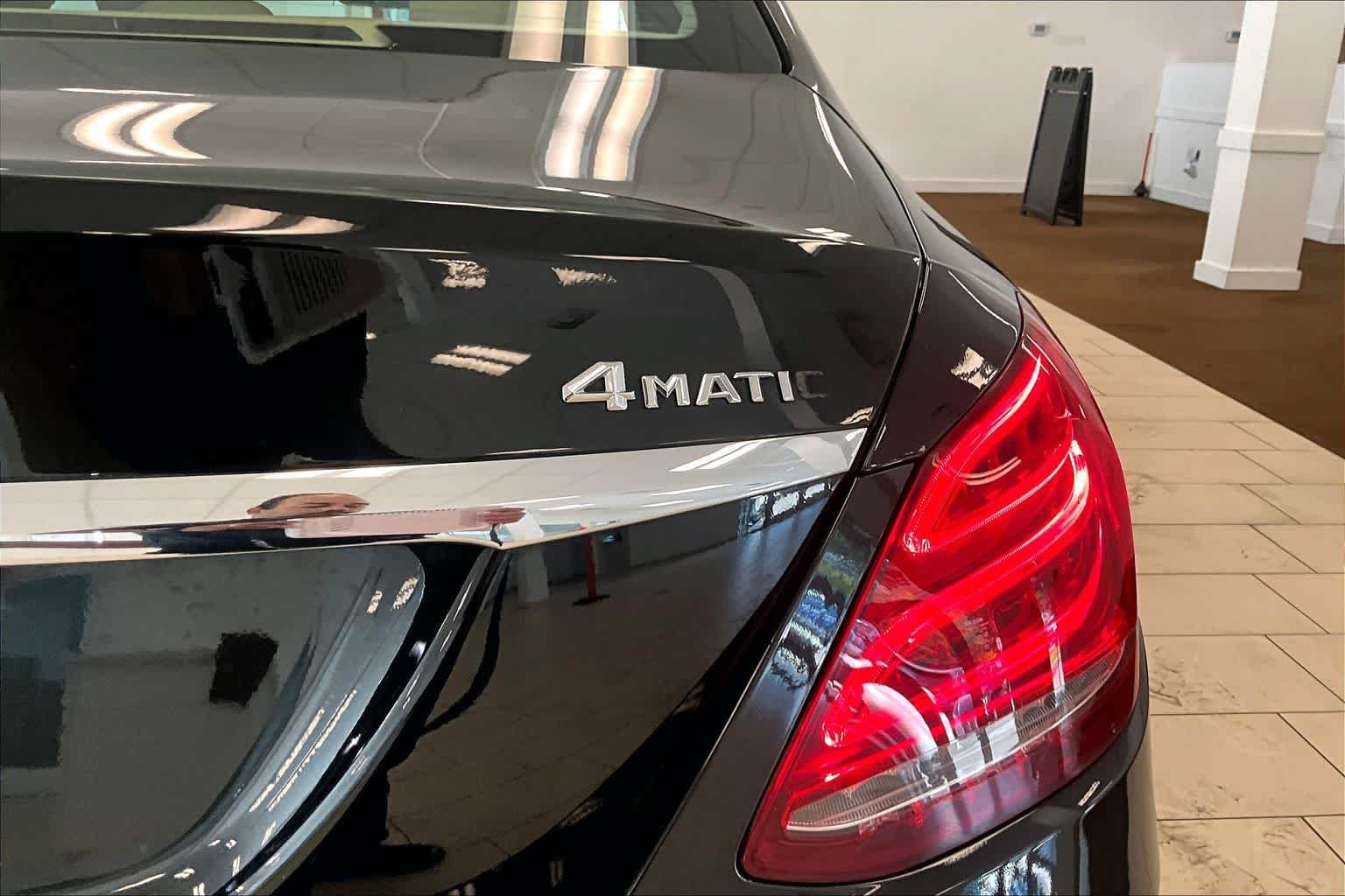 Used 2015 Black Mercedes-Benz C 300 image 9