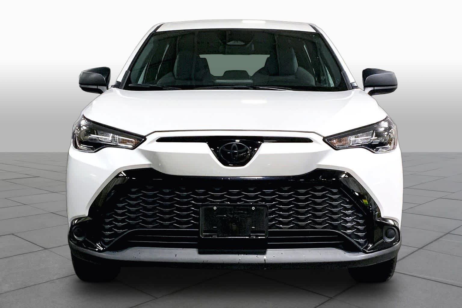 Used 2024 Wind Chill Pearl Toyota Hybrid S image 4