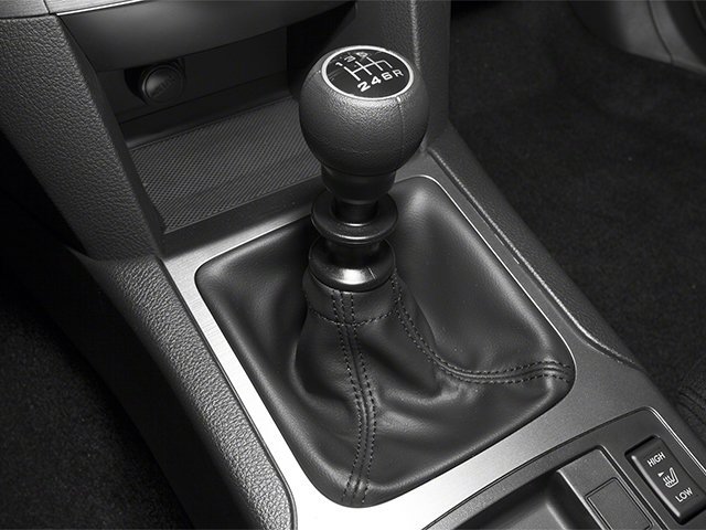 Used 2013 Ice Silver Metallic Subaru Limited image 13