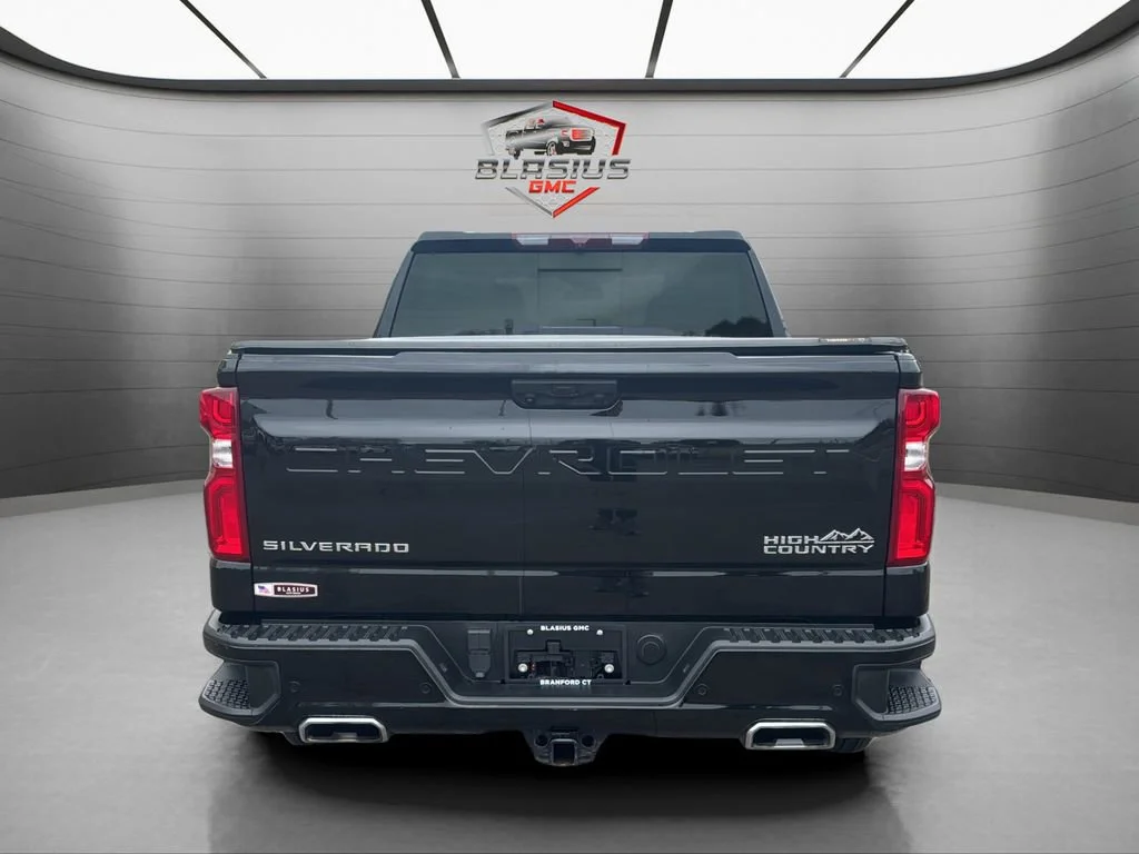 Used 2023 Black Chevrolet High Country image 4