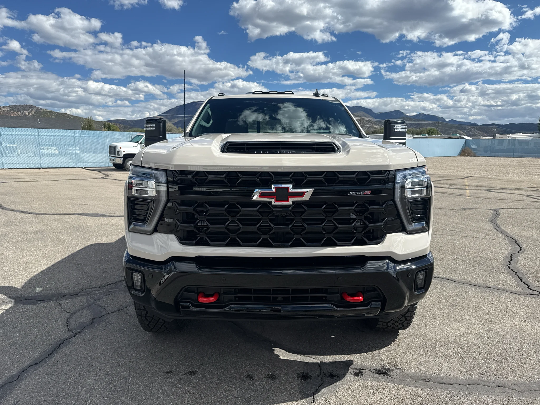 New 2026 White Sands Chevrolet ZR2 image 9