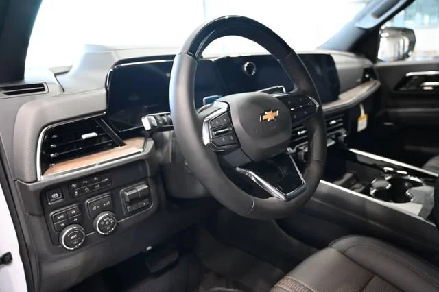 New 2026 Polar White Tricoat Chevrolet High Country image 25
