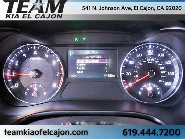 Used 2024 White Kia LXS image 29