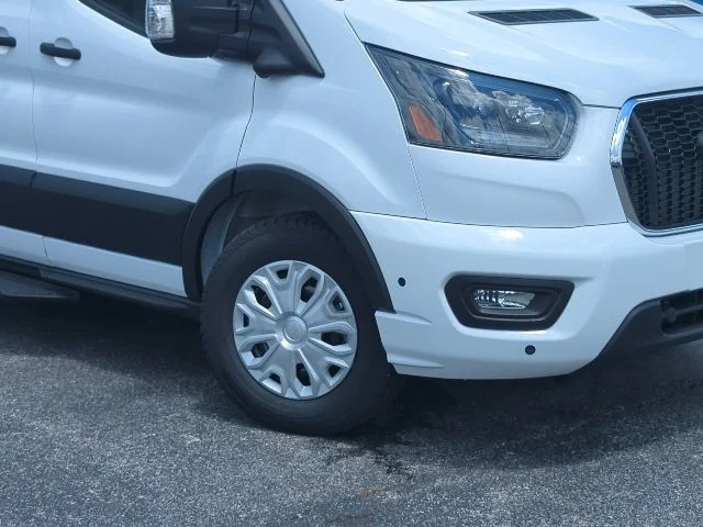 New 2026 White Ford XLT image 2