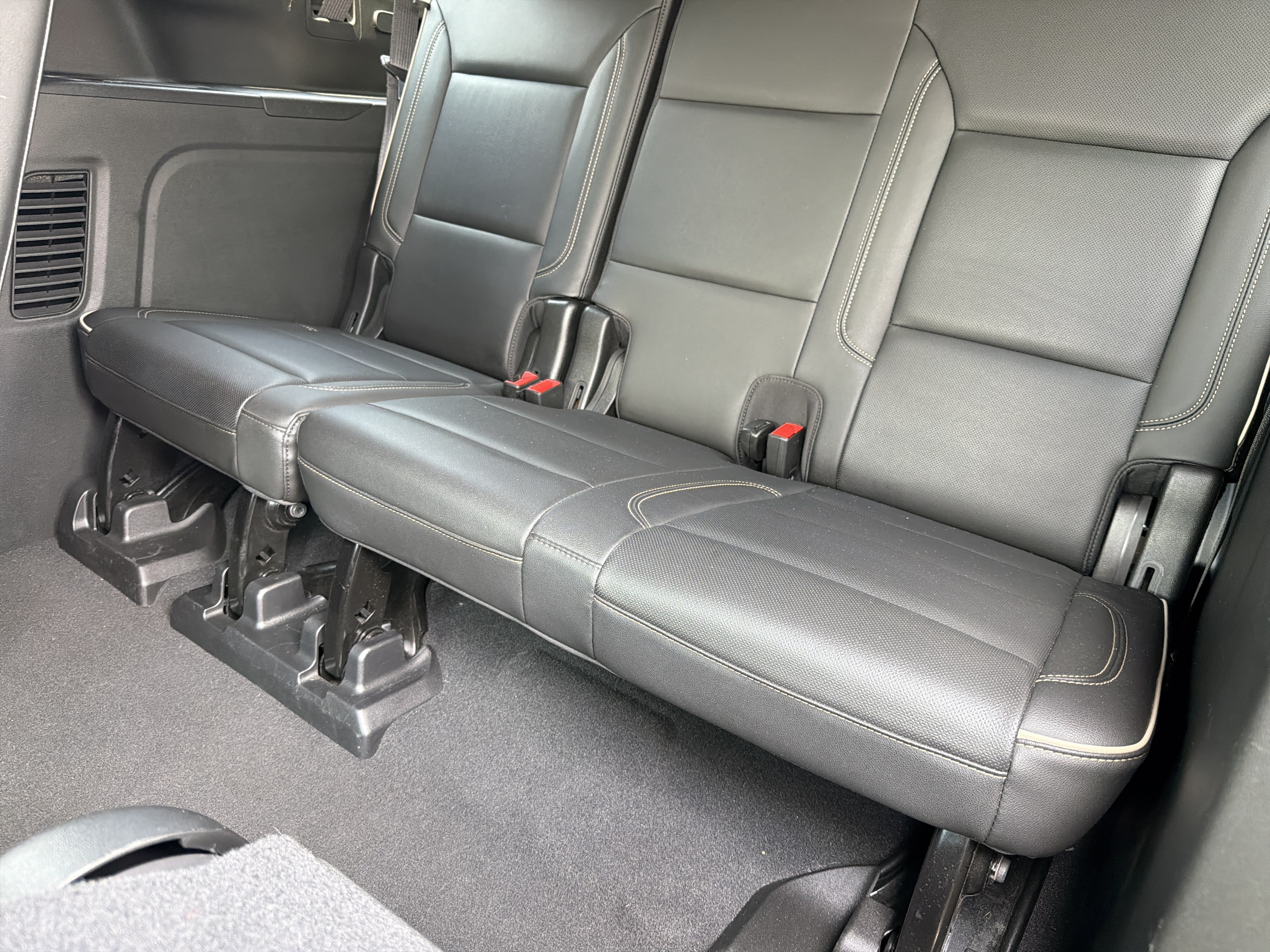 2021 GMC Yukon XL SLT - Photo 21