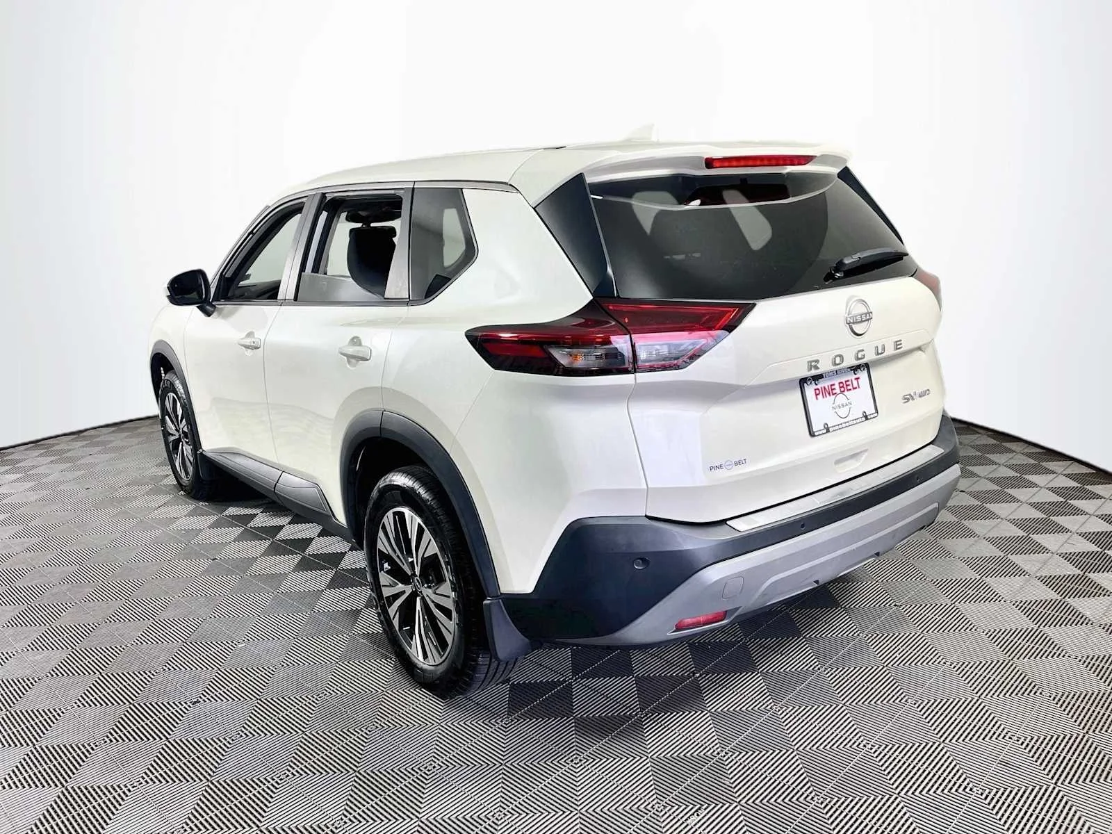 Certified Used 2023 Pearl White Tricoat Nissan SV image 6