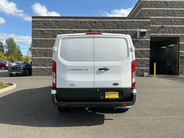 New 2025 Oxford White Ford Base image 5