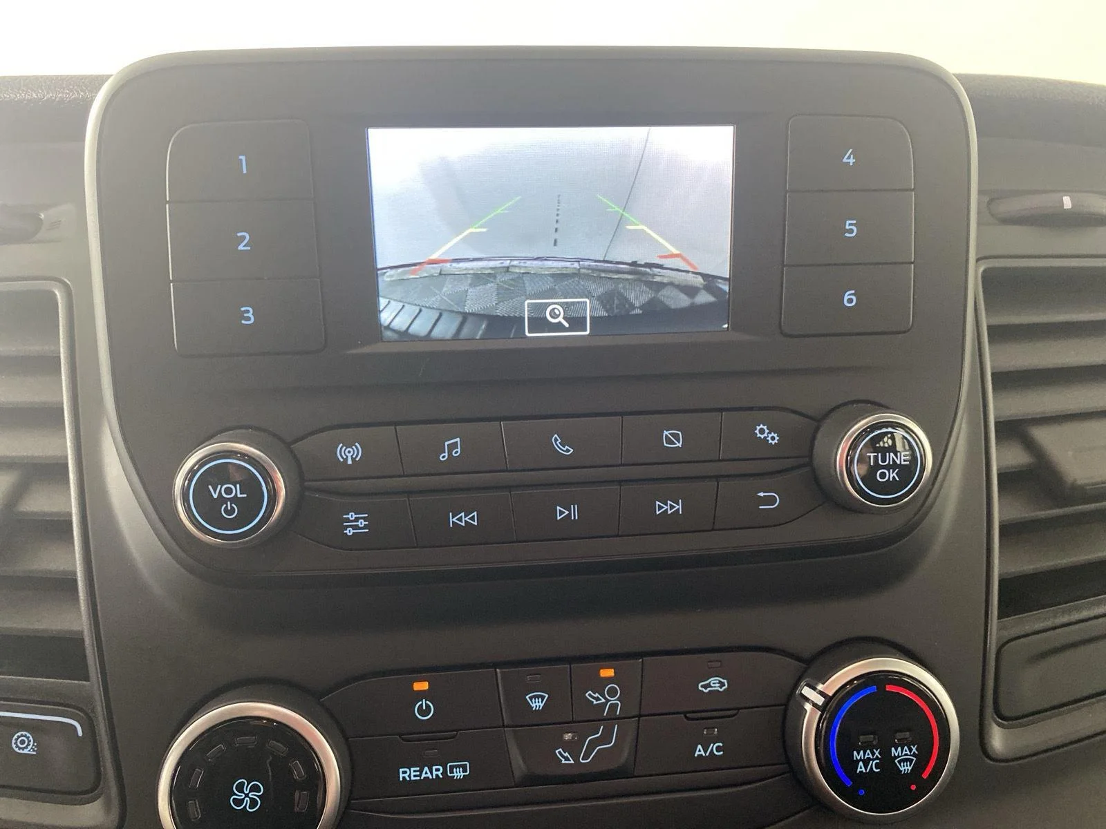 Used 2025 Oxford White Ford Base image 20