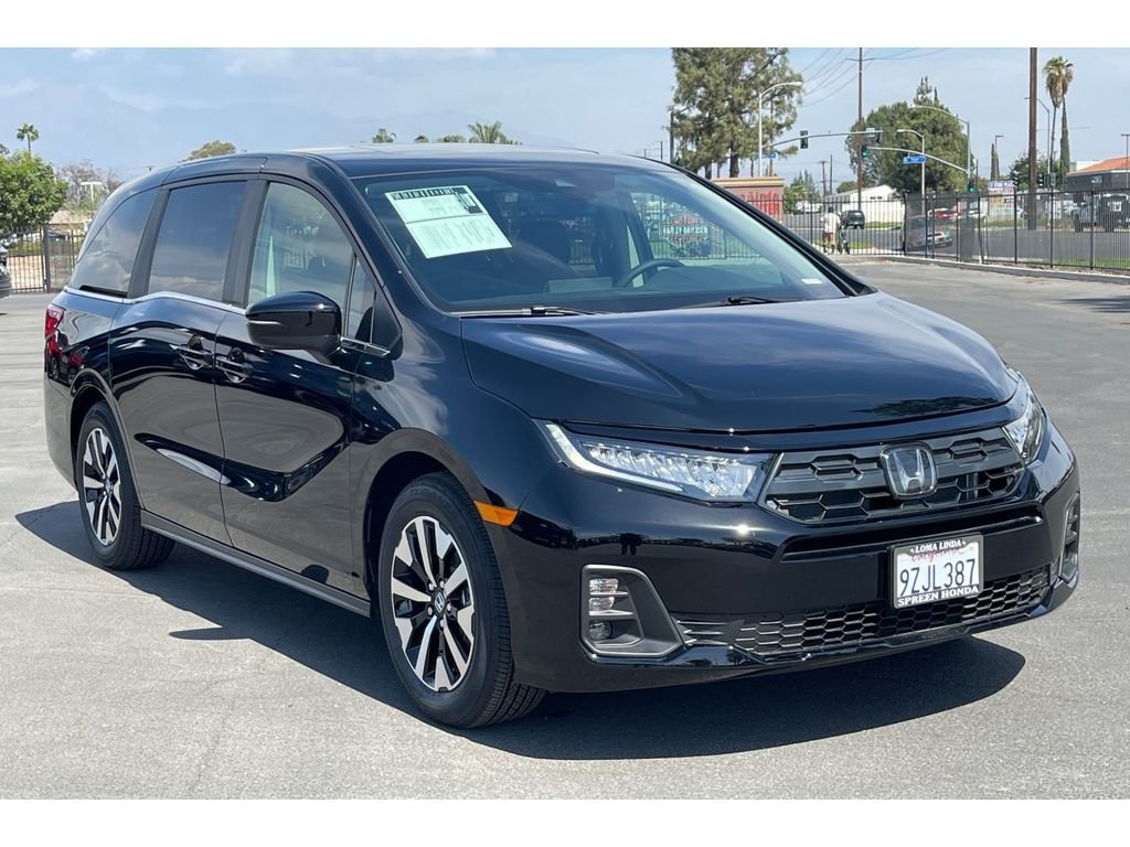 Certified Used 2026 Crystal Black Pearl Honda EX-L image 8