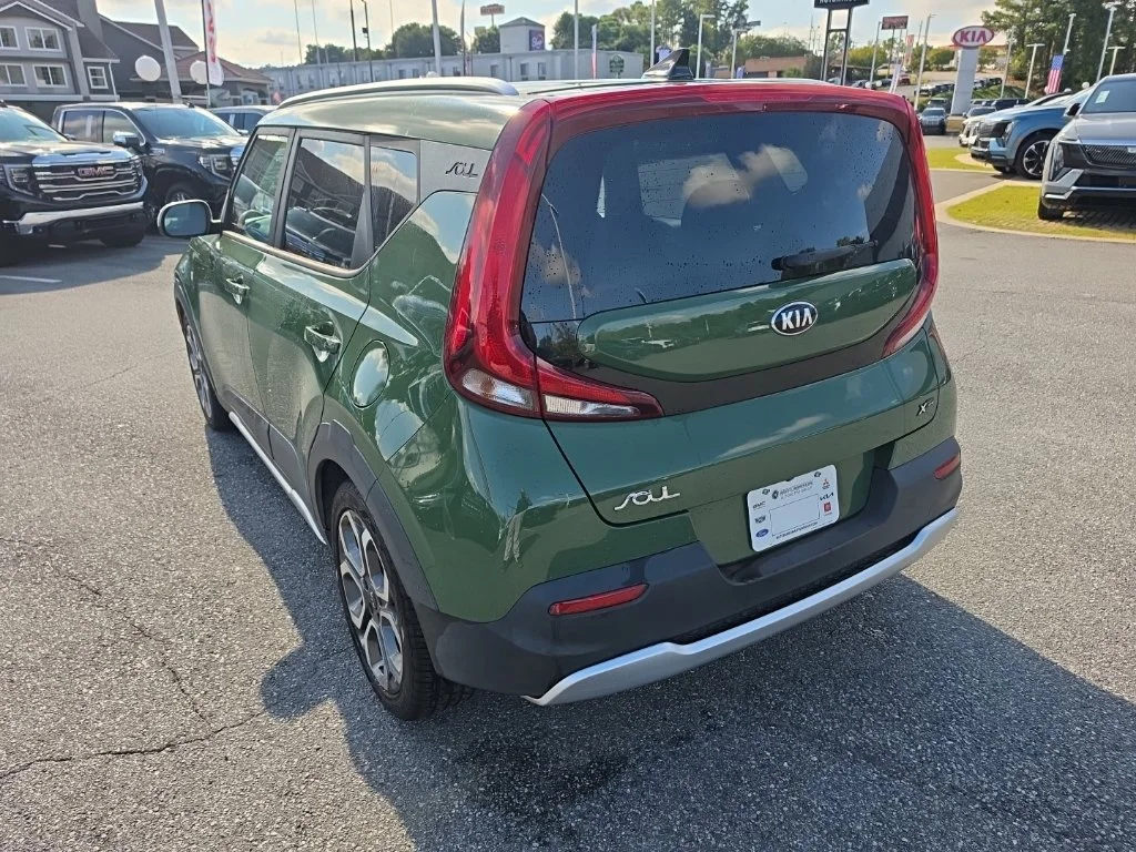 Used 2021 Green Kia X-Line image 5