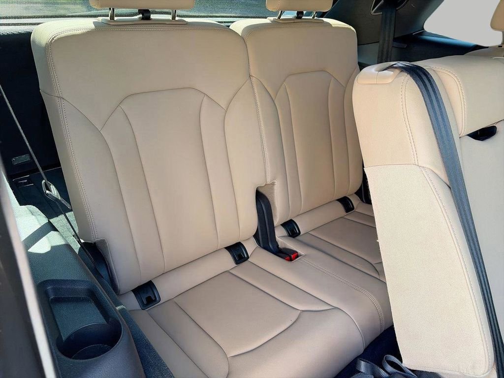 Used 2022 White Audi 55 Premium Plus image 16