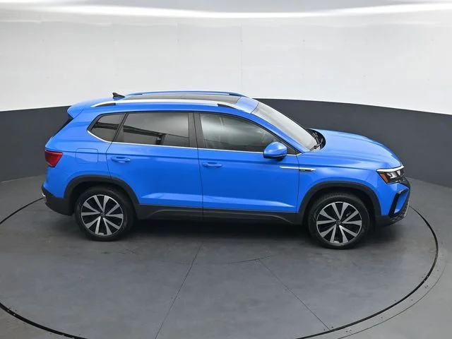 Used 2023 Blue Volkswagen 1.5T SE image 24