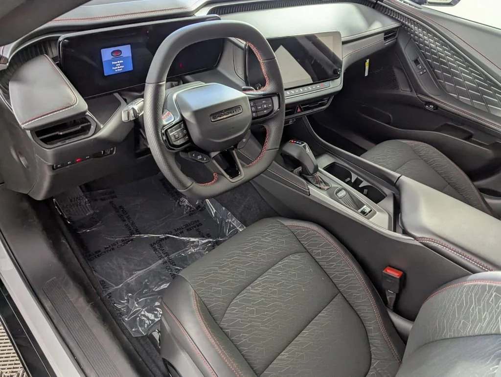 2026 Dodge Charger Daytona Scat Pack - Photo 11