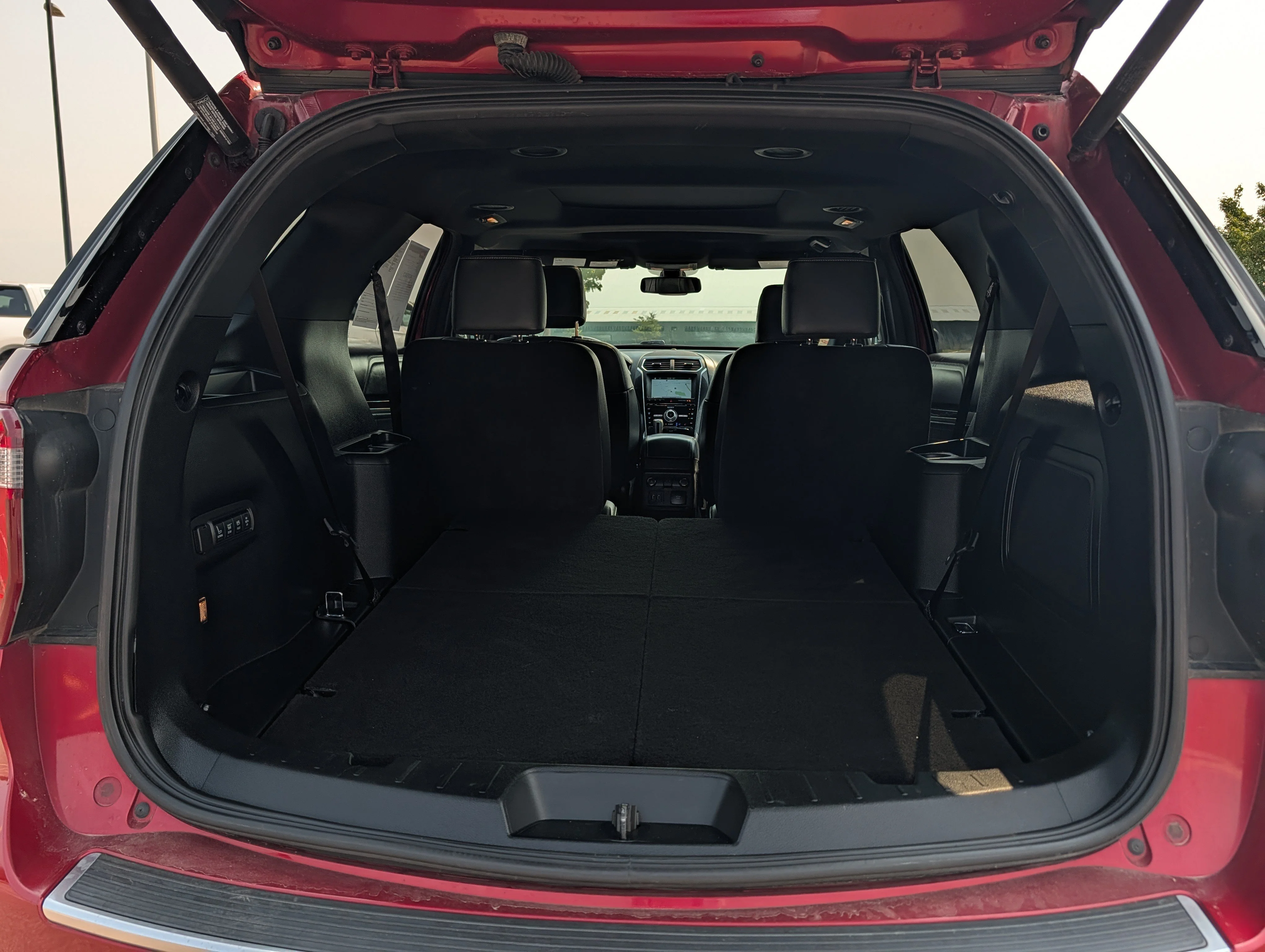 Used 2018 Ruby Red Metallic Tinted Clearcoat Ford Platinum image 18