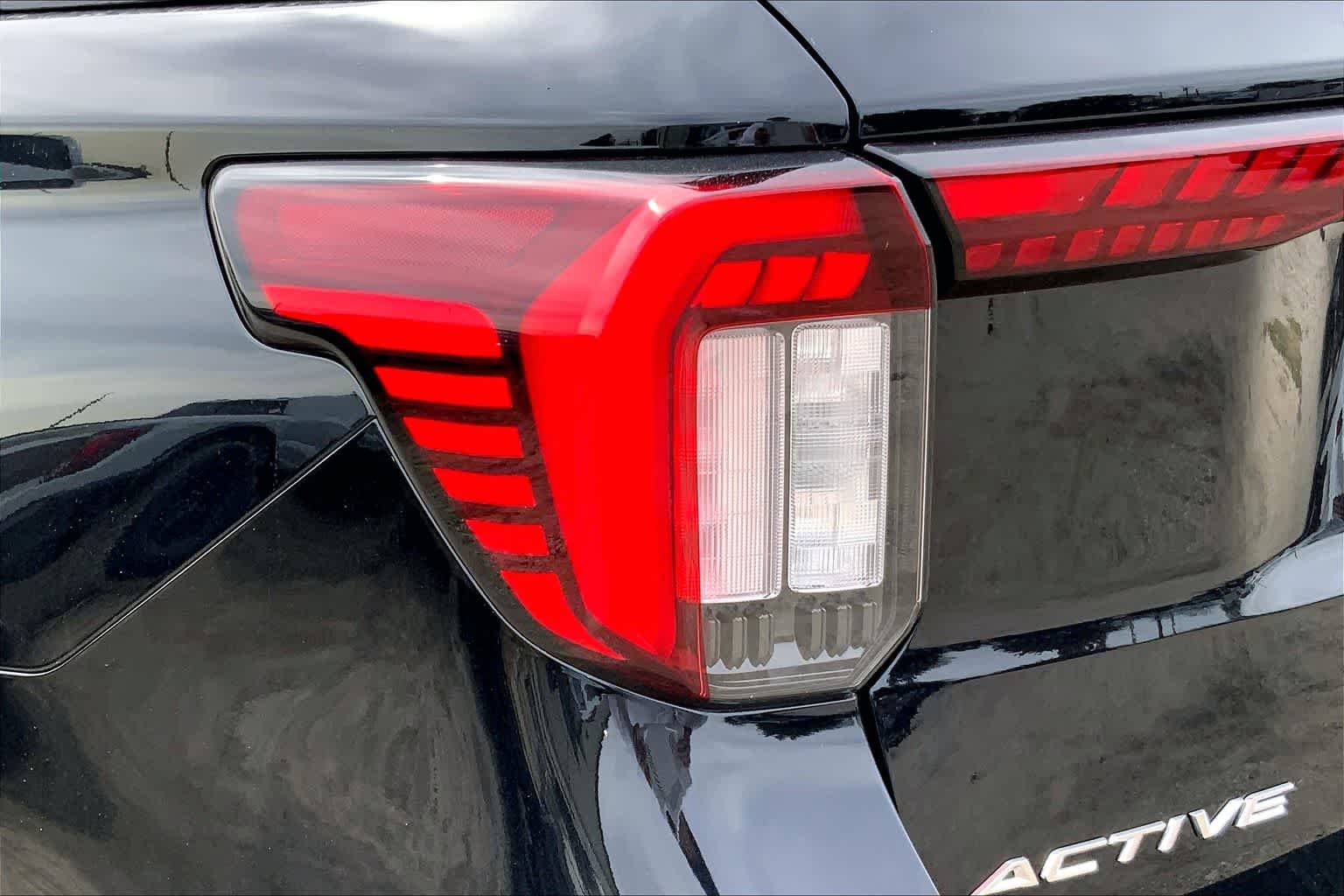 New 2026 Agate Black Metallic Ford Active image 11