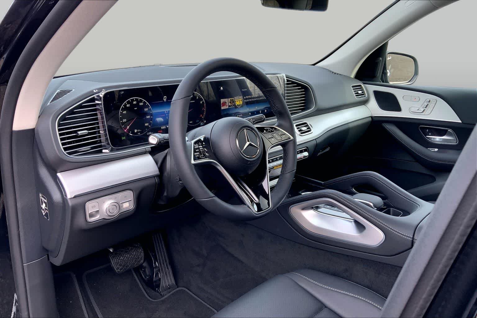 New 2026 Black Mercedes-Benz GLE 350 image 8