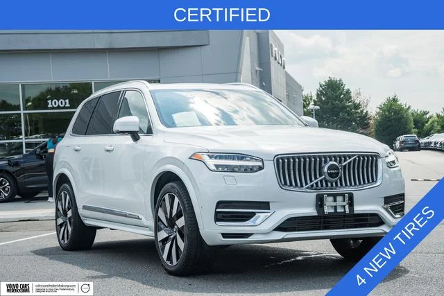 2023 Volvo XC90 T8 Recharge Ultimate Bright Theme 4WD's photo