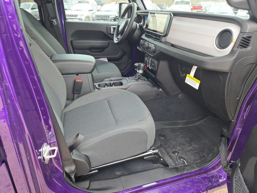 New 2026 Reign Jeep Sport S image 9