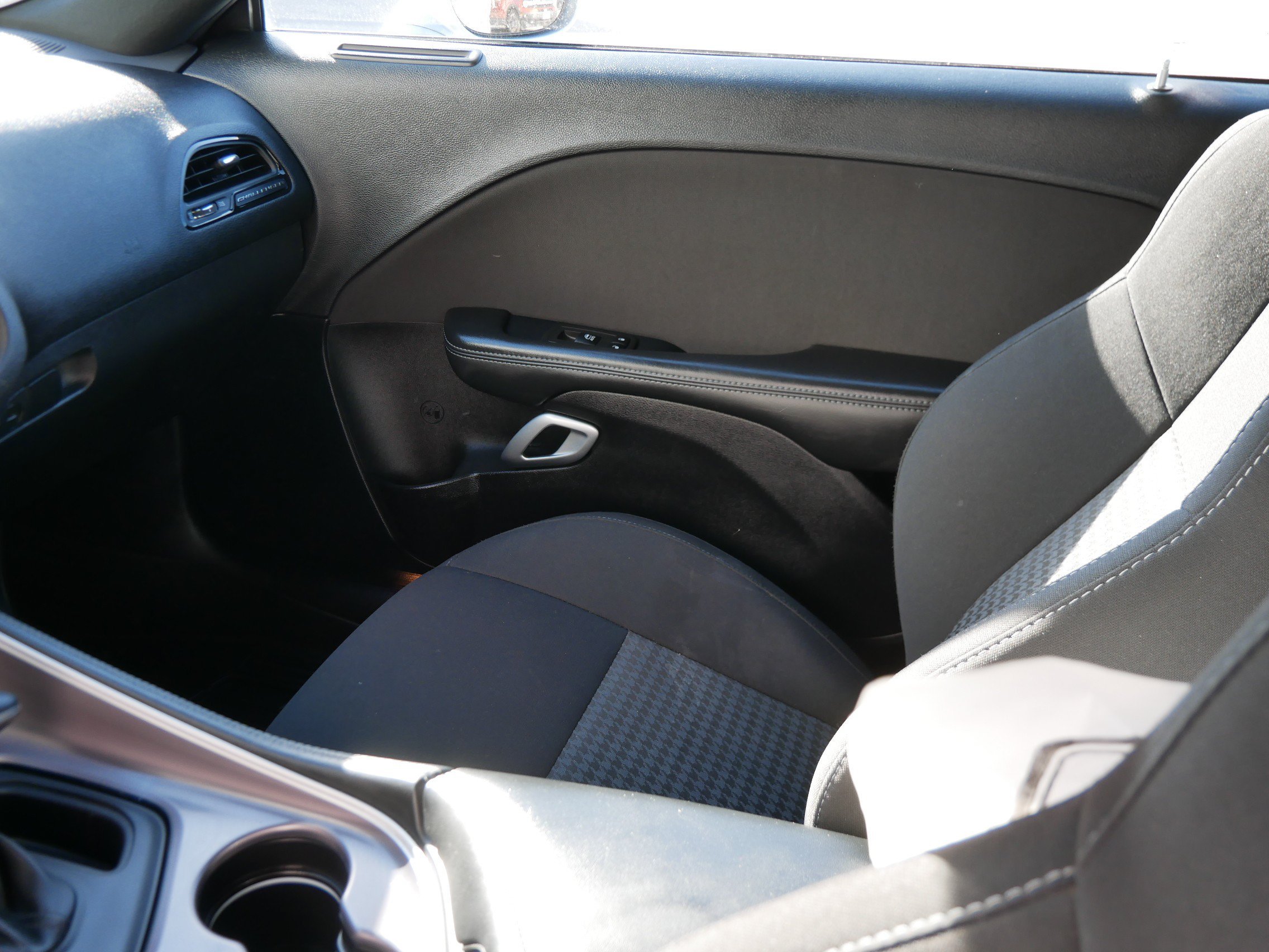 Used 2022 Triple Nickel Clearcoat Dodge R/T image 17