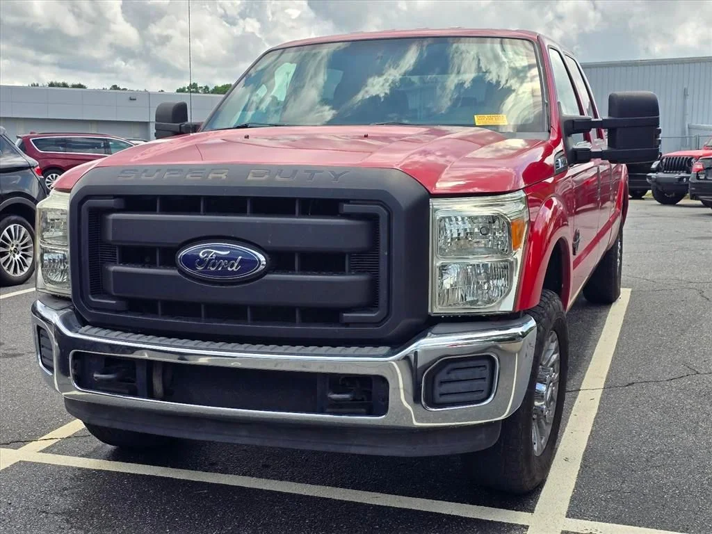 Used 2015 Red Ford XL image 2