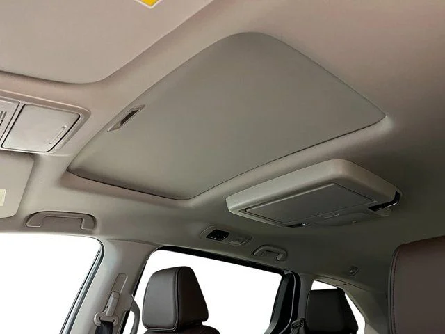 New 2026 Platinum White Pearl Honda Touring image 22