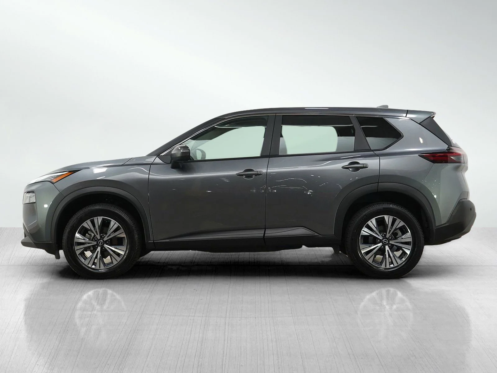 Used 2023 Nissan Rogue SV with VIN 5N1BT3BB5PC844569 for sale in Burnsville, Minnesota