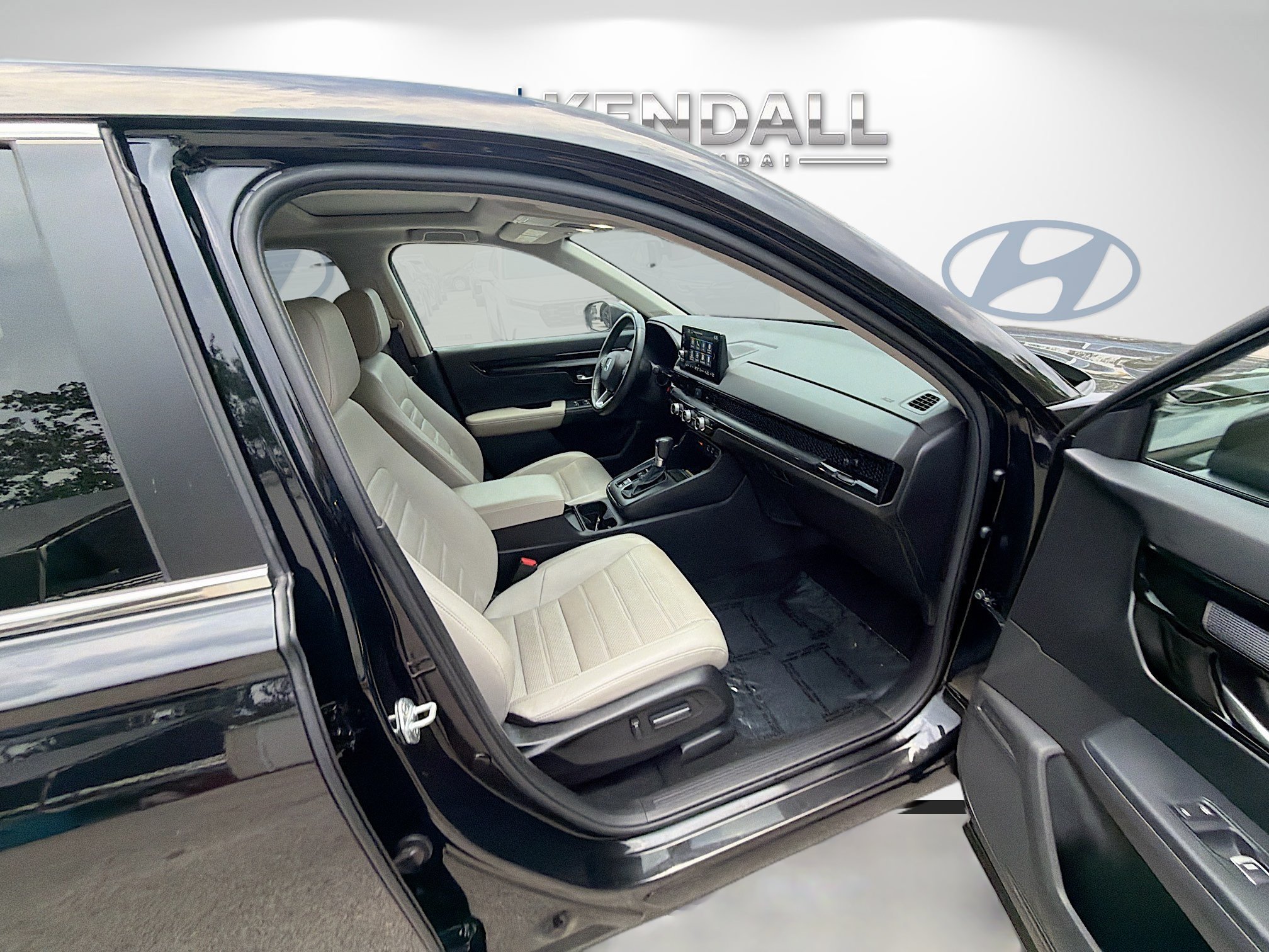Used 2023 Black Honda EX-L image 28