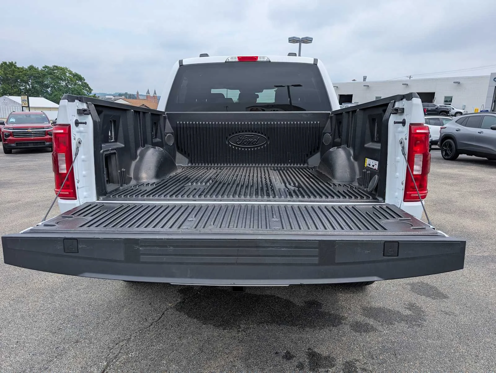 Used 2023 Oxford White Ford XLT image 43