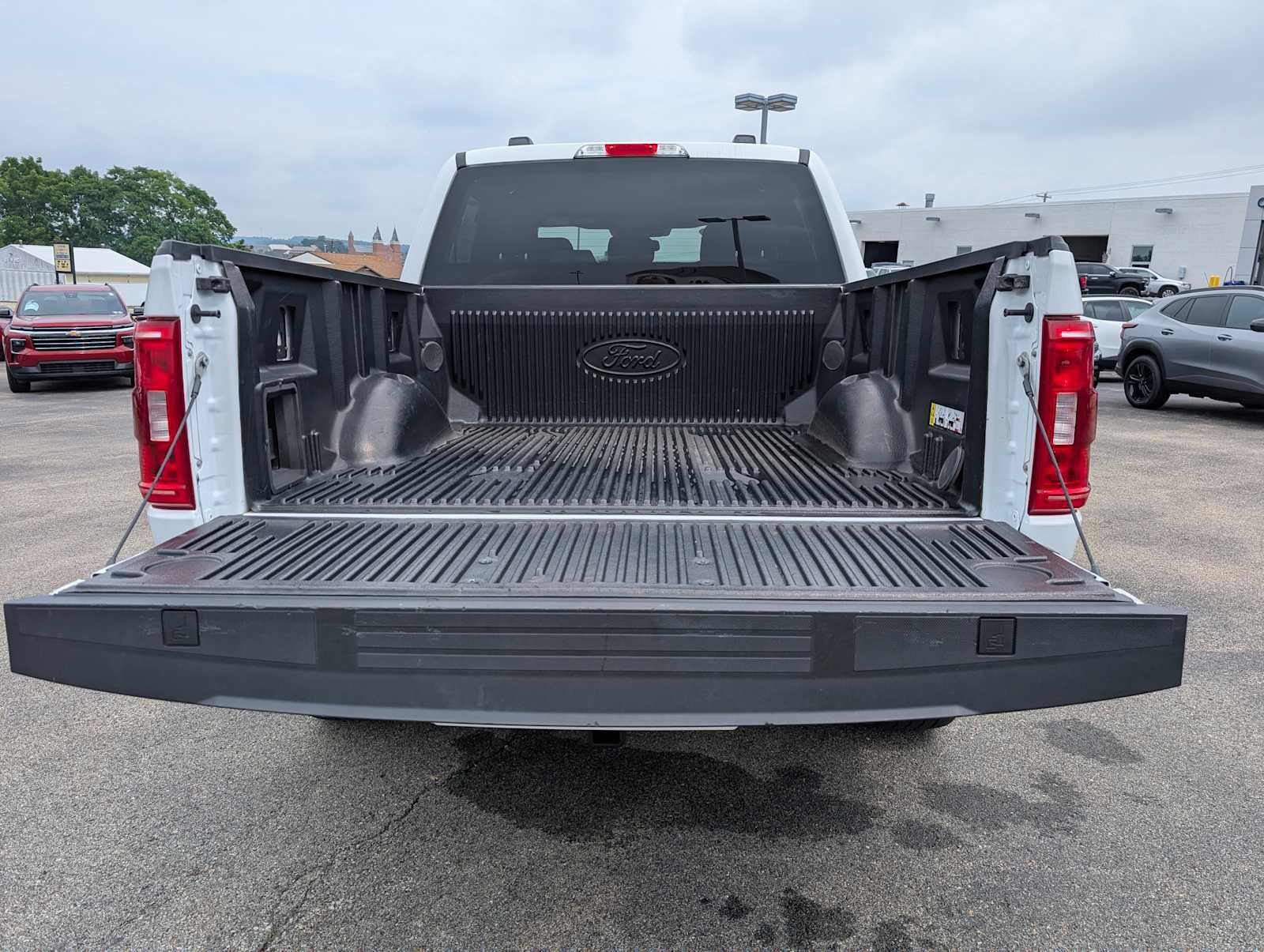 Used 2023 Oxford White Ford XLT image 43