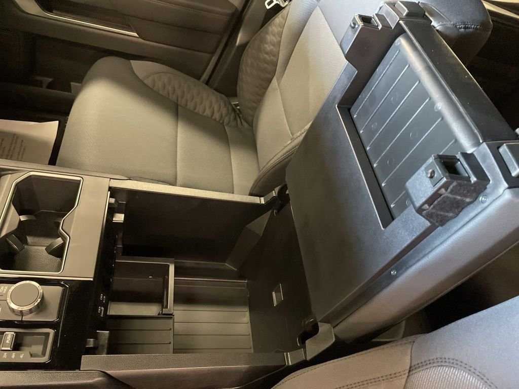 2026 Toyota Tundra SR5 - Photo 17