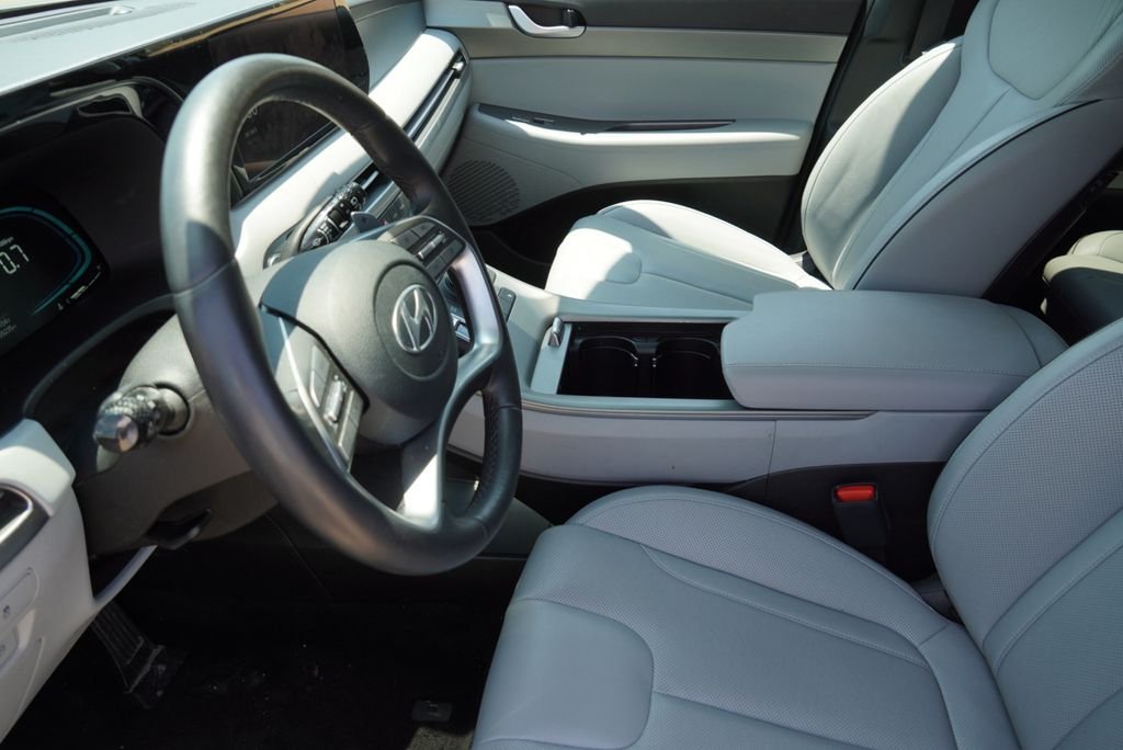 Used 2025 Silver Hyundai SEL image 20