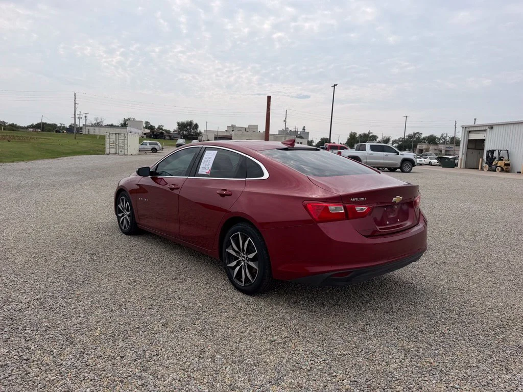 Used 2018 Red Chevrolet LT image 5