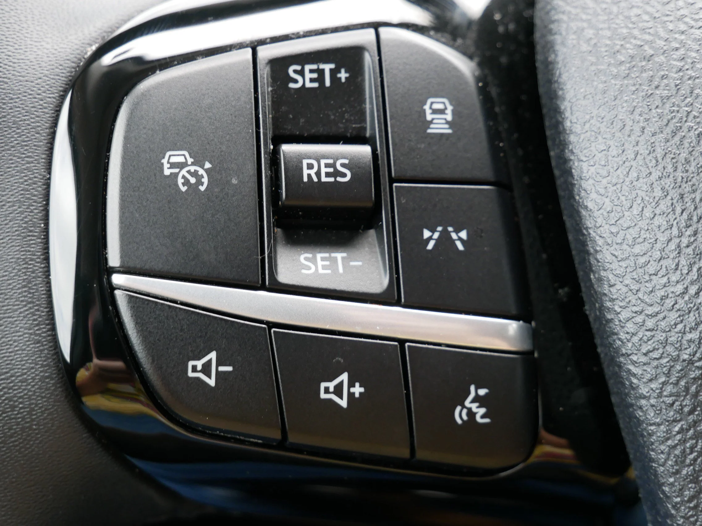 Used 2023 Carbonized Gray Metallic Ford Active image 23