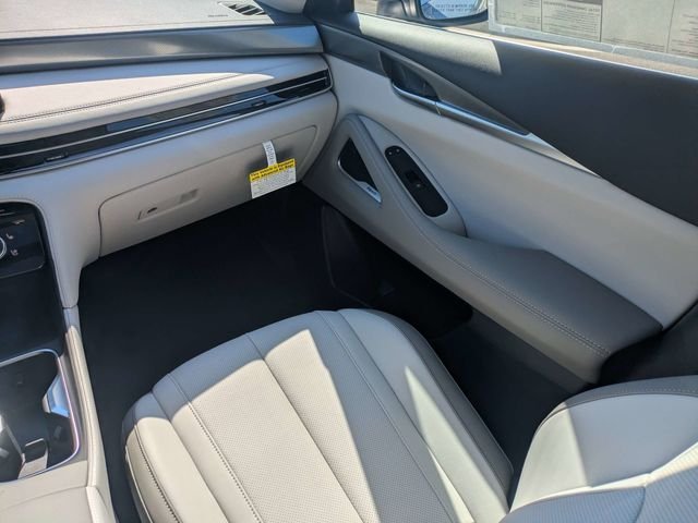 New 2027 HARBOR GRAY INFINITI Luxe FWD image 18