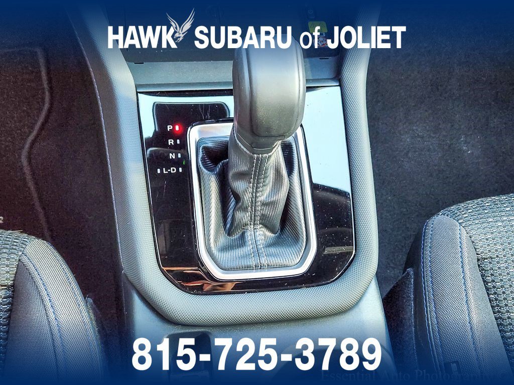 Used 2025 River Rock Pearl Subaru Premium image 15