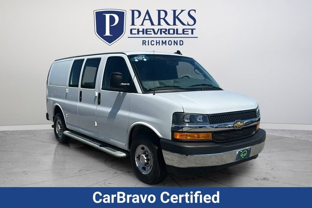 2024 Chevrolet Express 2500 Work Van HD's photo