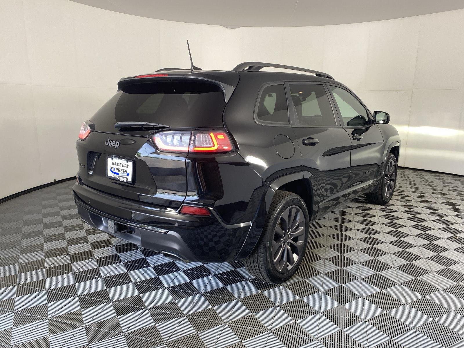 Used 2021 Diamond Black Crystal Pearlcoat Jeep High Altitude image 9