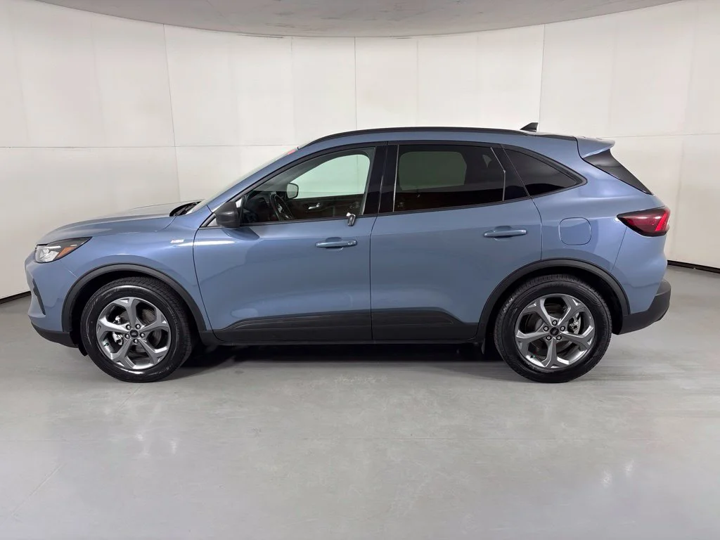 Used 2025 Blue Ford ST-Line image 5