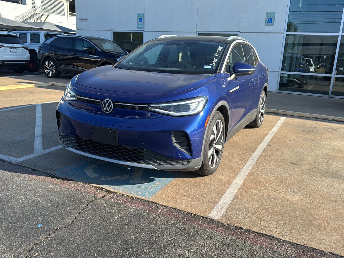 Used 2022 Dusk Blue Metallic Volkswagen Pro S image 1