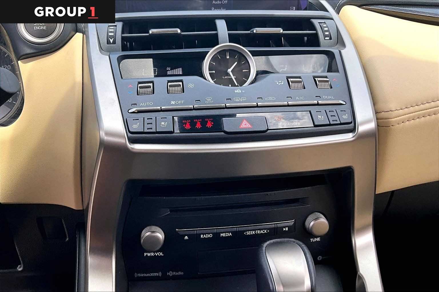 Certified Used 2020 Matador Red Mica Lexus  image 32