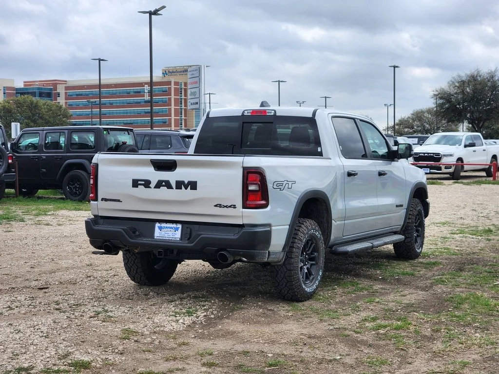 New 2026 Silver Zynith Exterior Paint RAM Rebel image 4