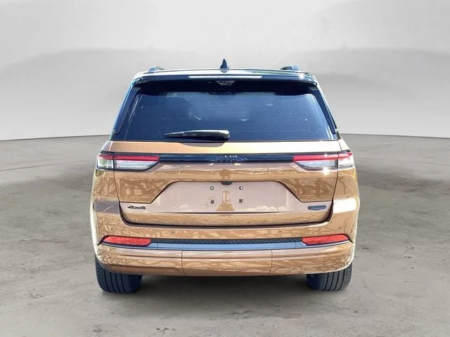 New 2026 Copper Shino Metallic Clearcoat Jeep SUMMIT 4X4 image 5