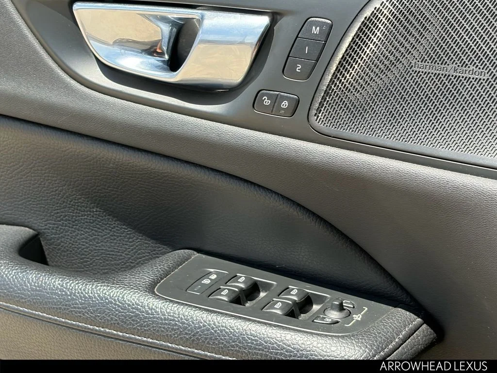 Used 2020 Gray Volvo T5 image 21
