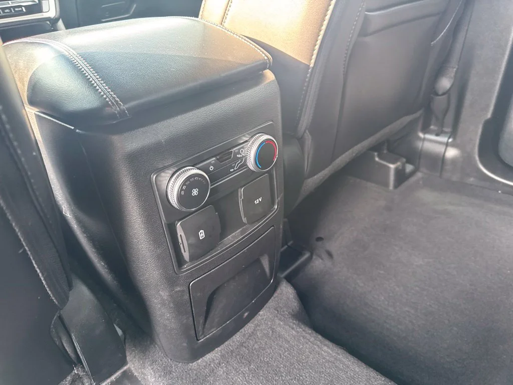 Used 2022 White Metallic Ford XLT image 33