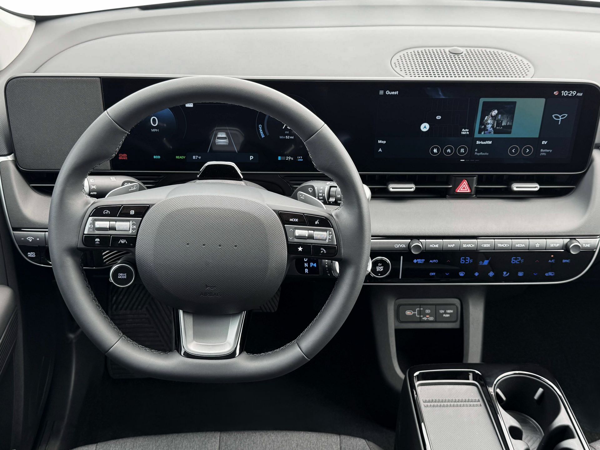 2025 Hyundai IONIQ 5 SE - Photo 17