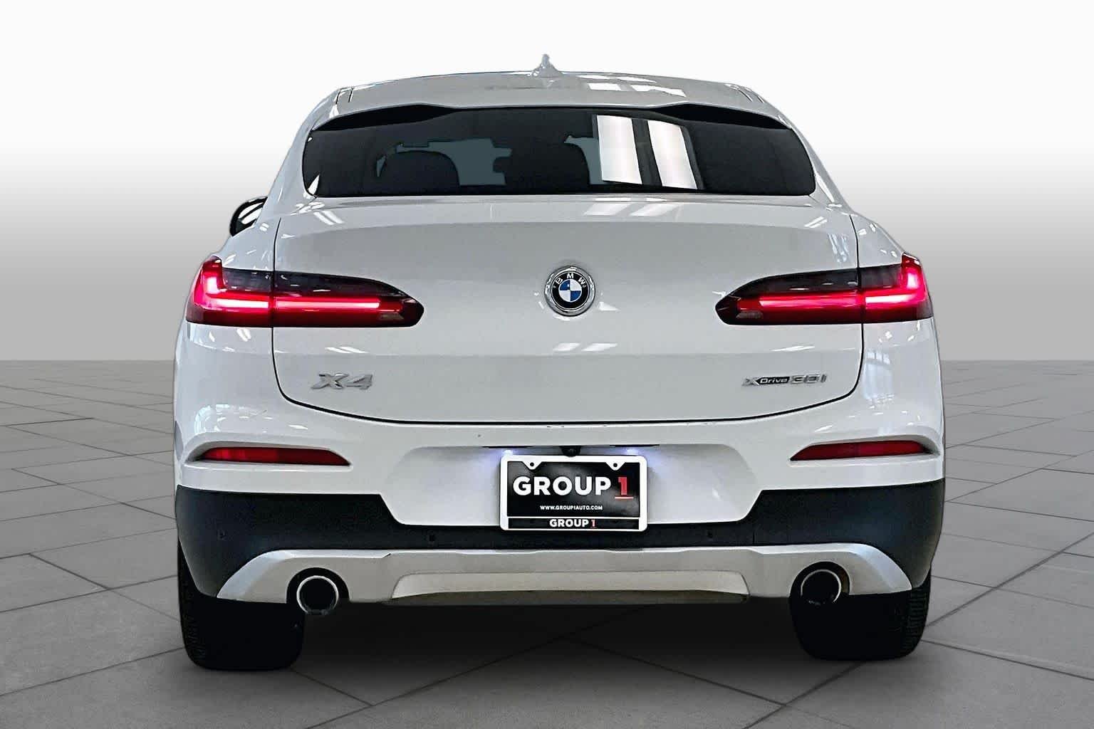 Pre-Owned 2021 BMW X4 XDrive30i
