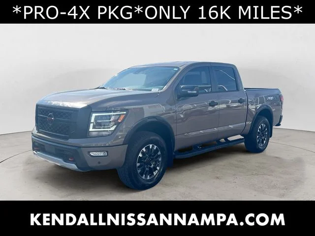 2024 Nissan Titan PRO-4X 4X4 Crew Cab's photo